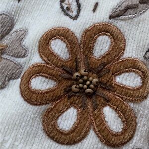 ALFRED DUNNER Vintage Embroidered Floral Sweater